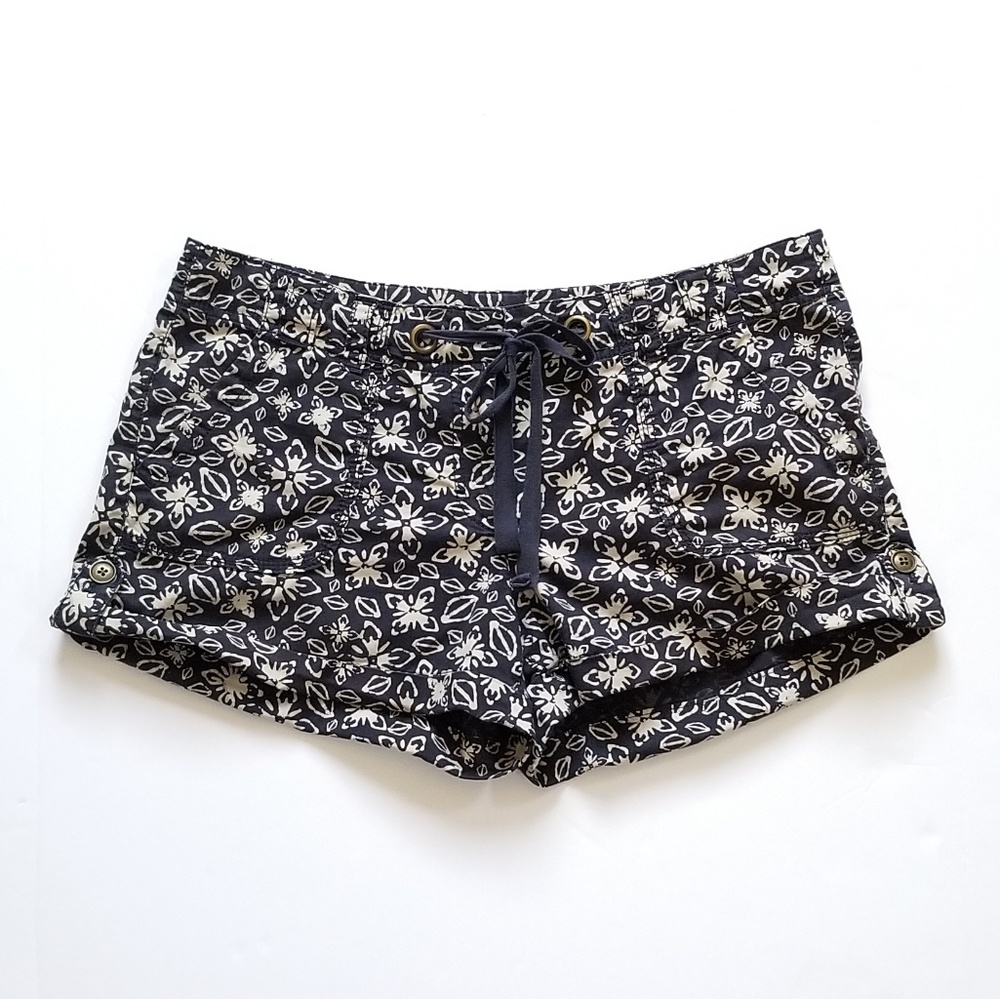 LOFT| Navy Blue Floral Print Shorts Sz 10